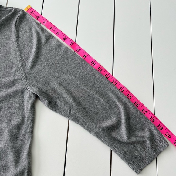 H&M 1/2 Button Down Sweater w/ 3/4 Sleeves- Gray- sz Large - Picture 10 of 10